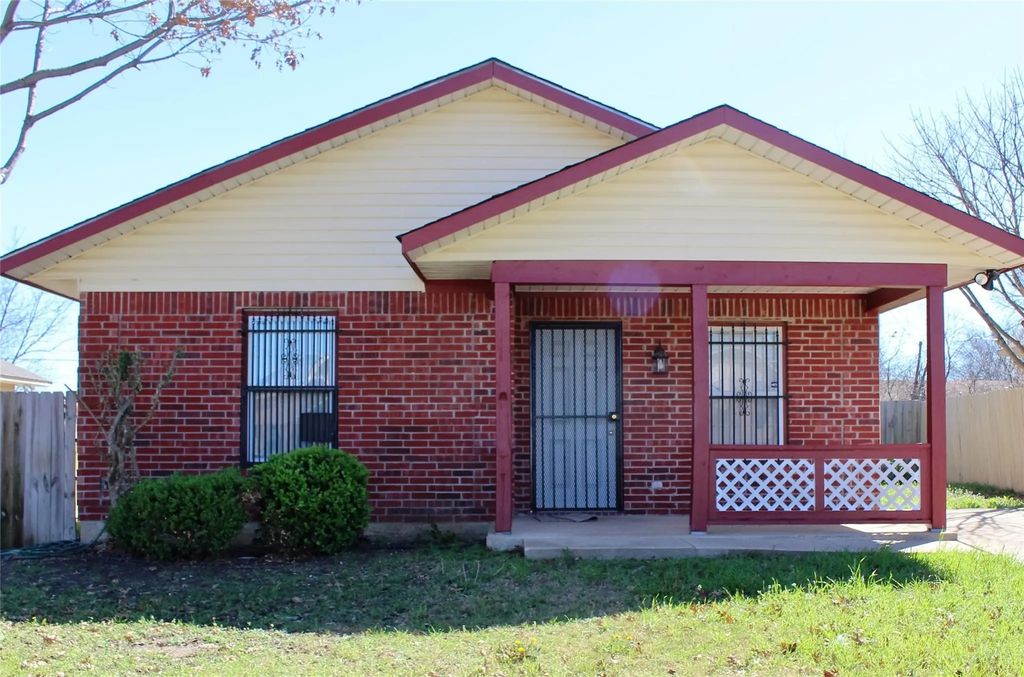 3522 Pinebrook Drive, Dallas