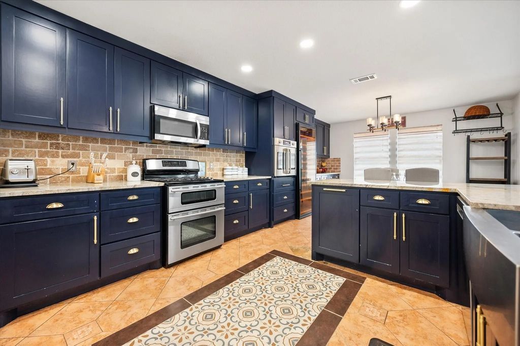 4412 Corner Brook Lane, Fort Worth