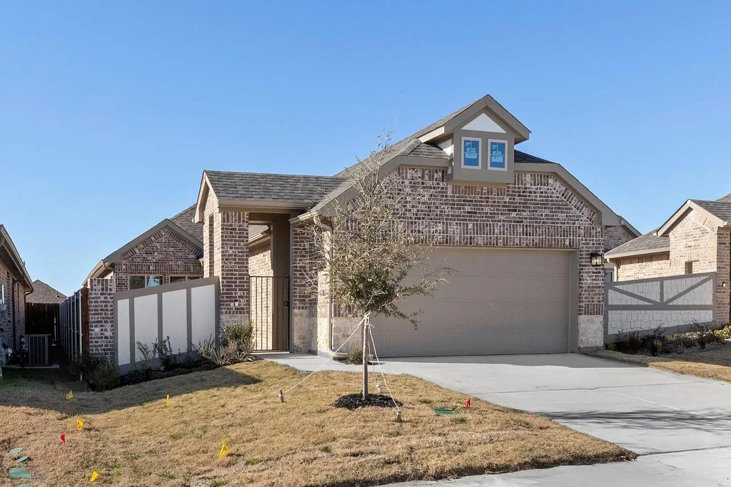 327 Dandy Landings, Lavon