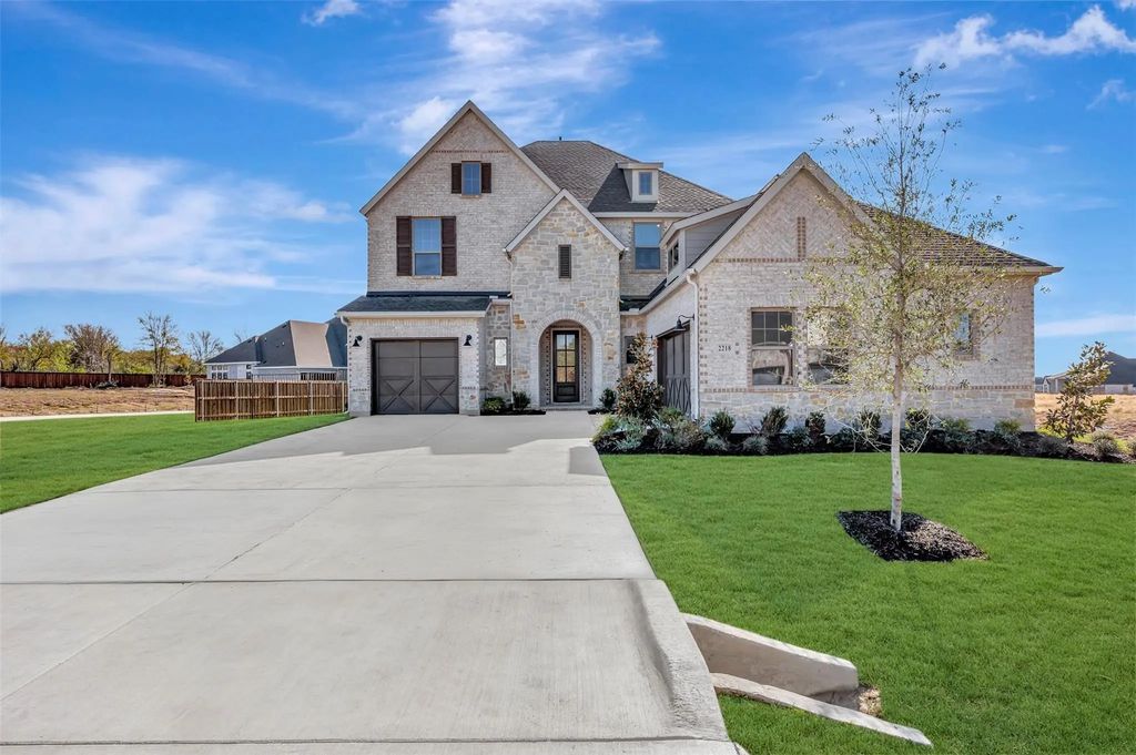 2218 Village Trail, Lakewood Village