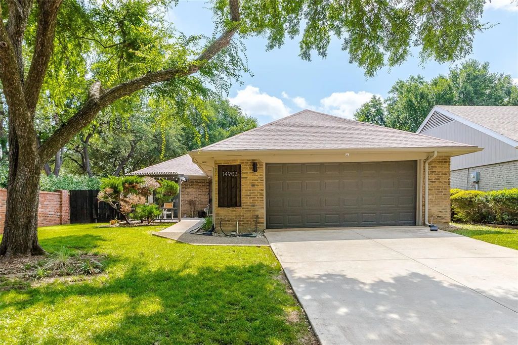 14902 Le Grande Drive, Addison