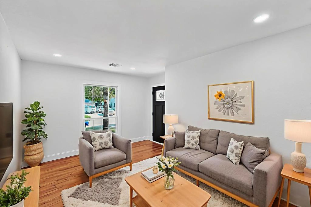 1105 Ryan Avenue, Carrollton