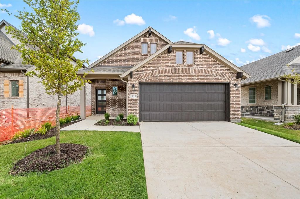 920 Apeldoorn Trail, Little Elm