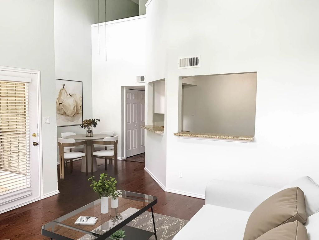 9601 Forest Lane 1024, Dallas