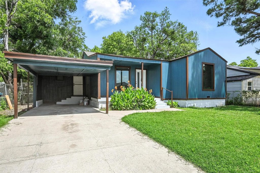 2729 Wallace Street, Fort Worth