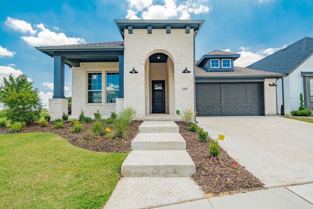 1205 1st Street, Northlake