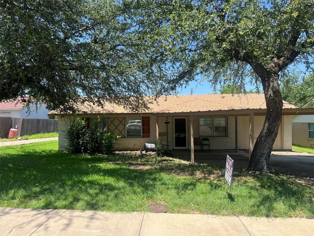 2631 Brenda Drive, Mesquite