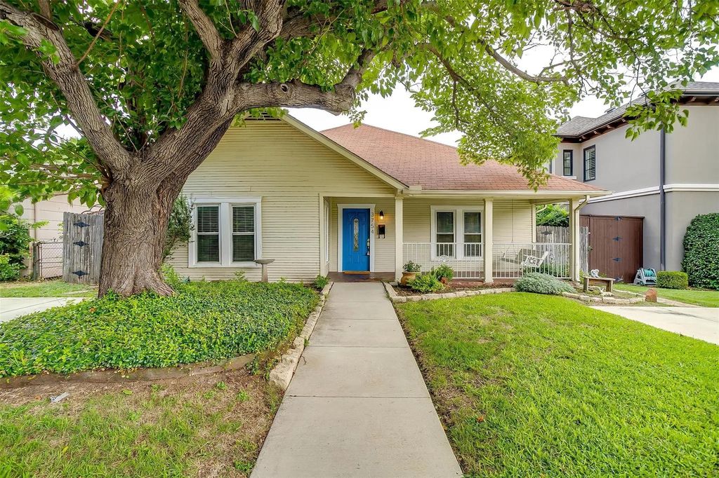 3754 W 5th Street, Fort Worth