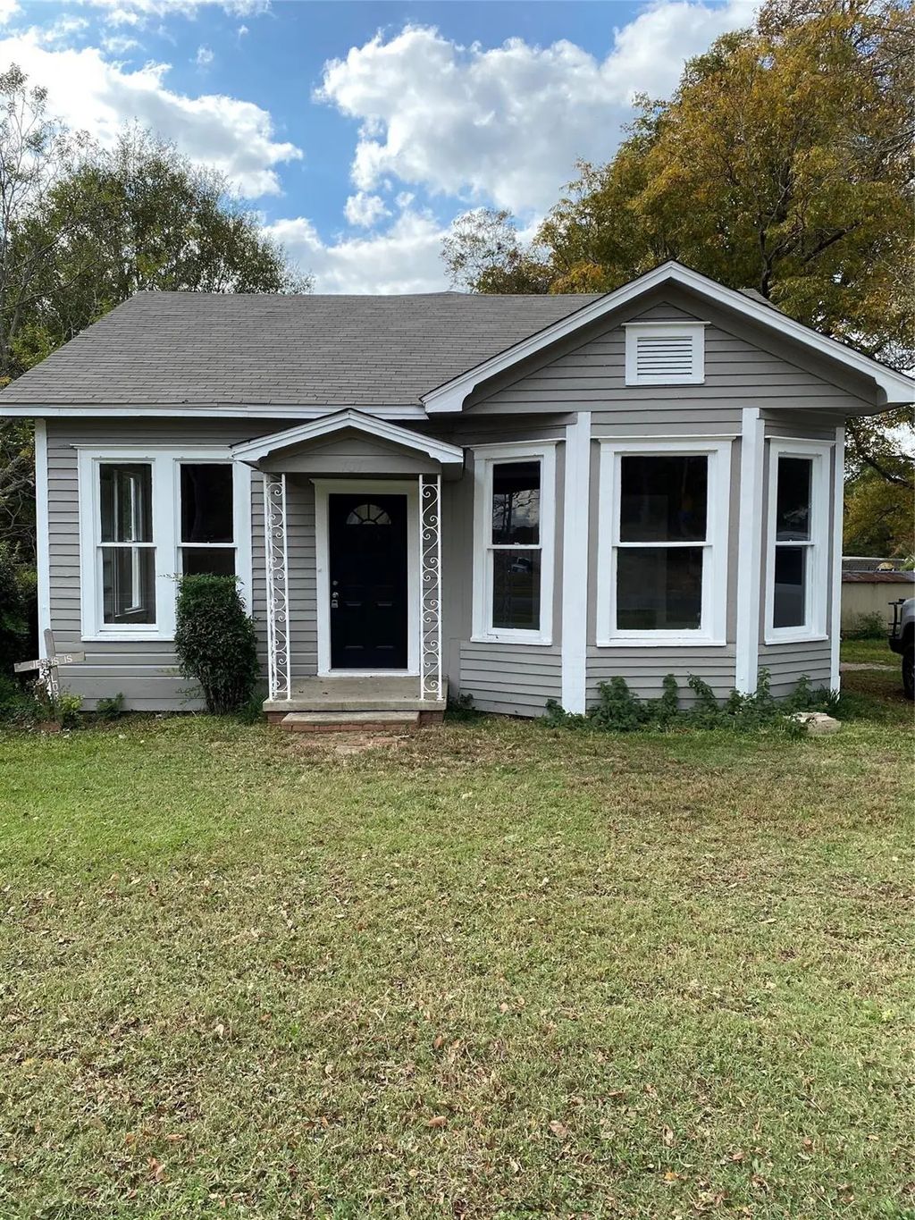 221 N Henderson Street, Rusk