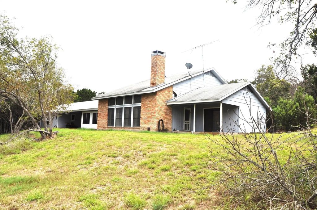 295 County Road 2100, Meridian