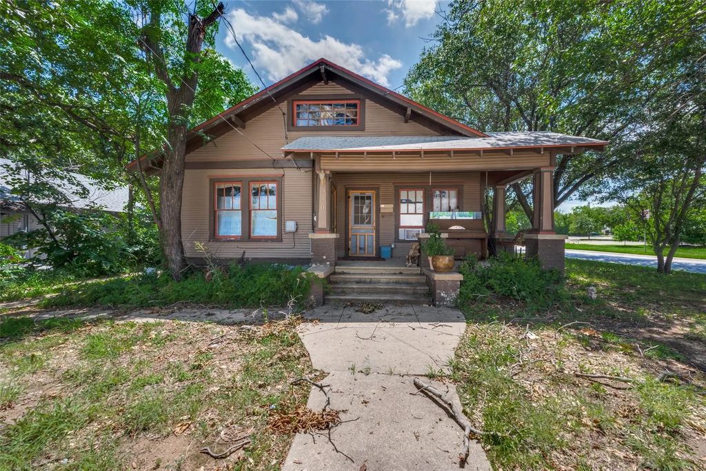 330 Ponder Street, Denton