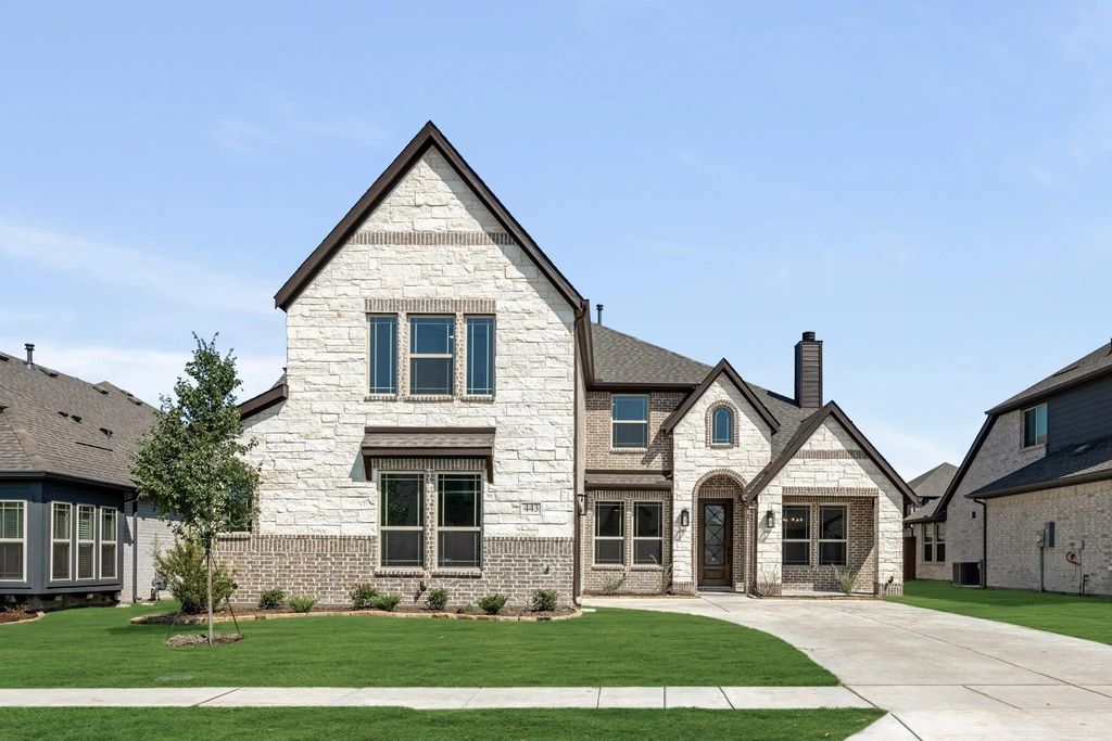 443 Aspen Way, Lavon