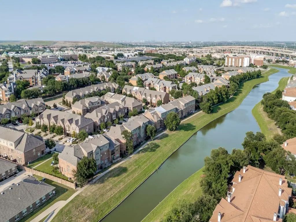 572 Hampshire Drive, Lewisville