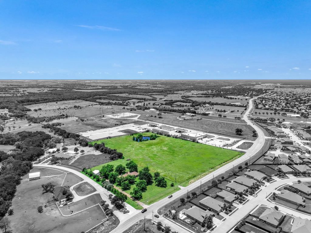 20426 Fm 740, Forney