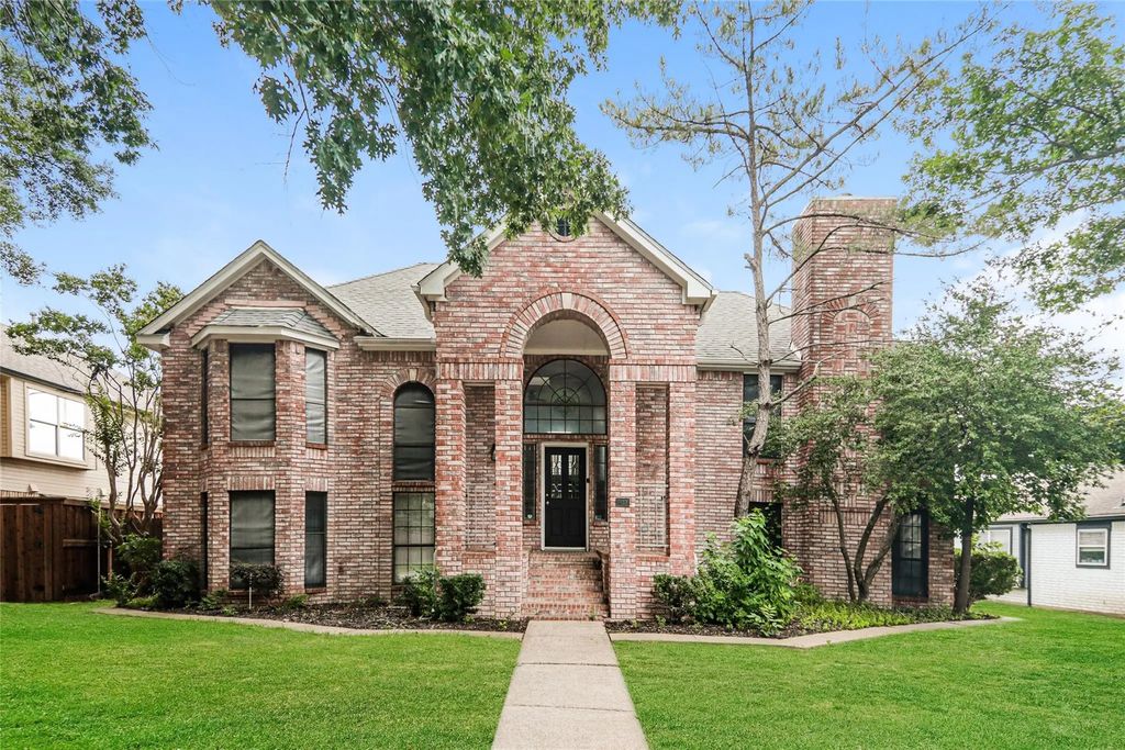 813 Ridgemont Drive, Allen
