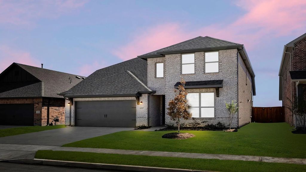 1327 Burgess Street, Royse City