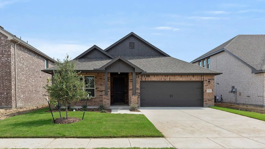 1331 Burgess Street, Royse City
