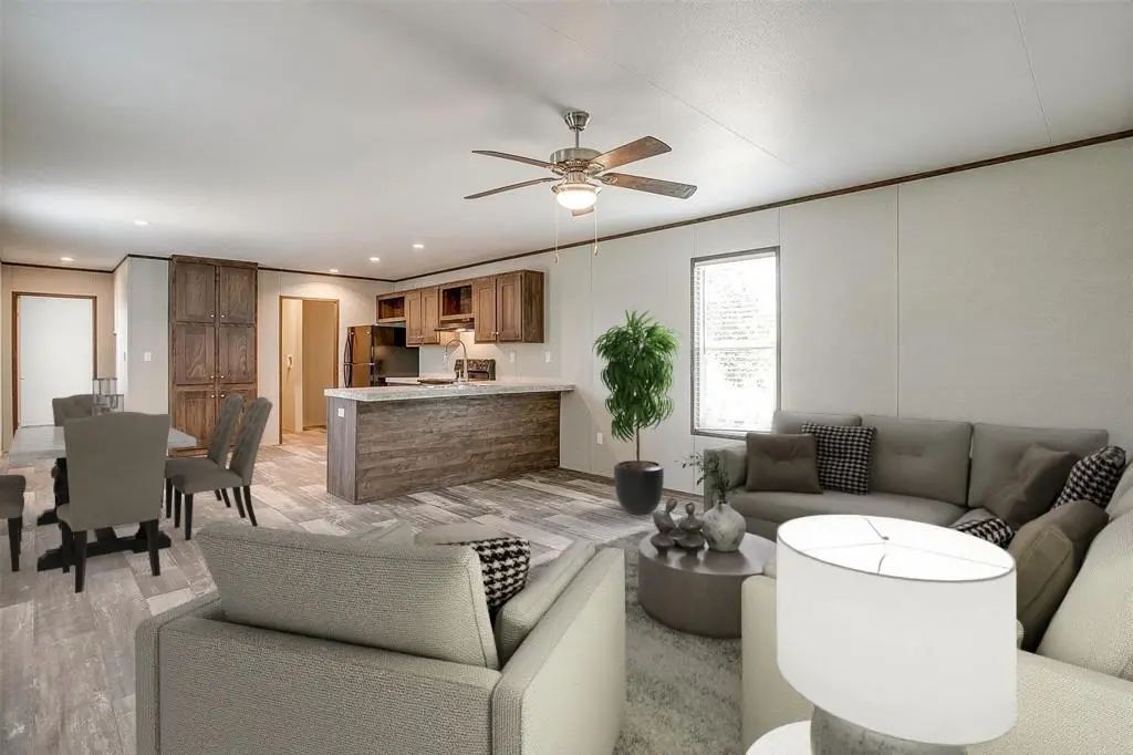 6111 New Mexico Trail, Granbury