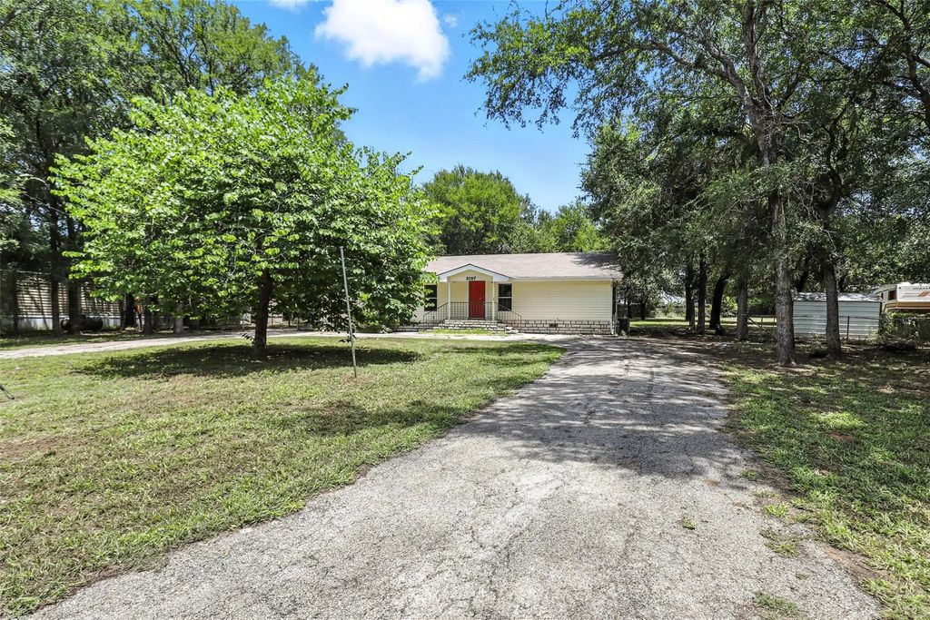 3107 Scorpio Drive, Granbury