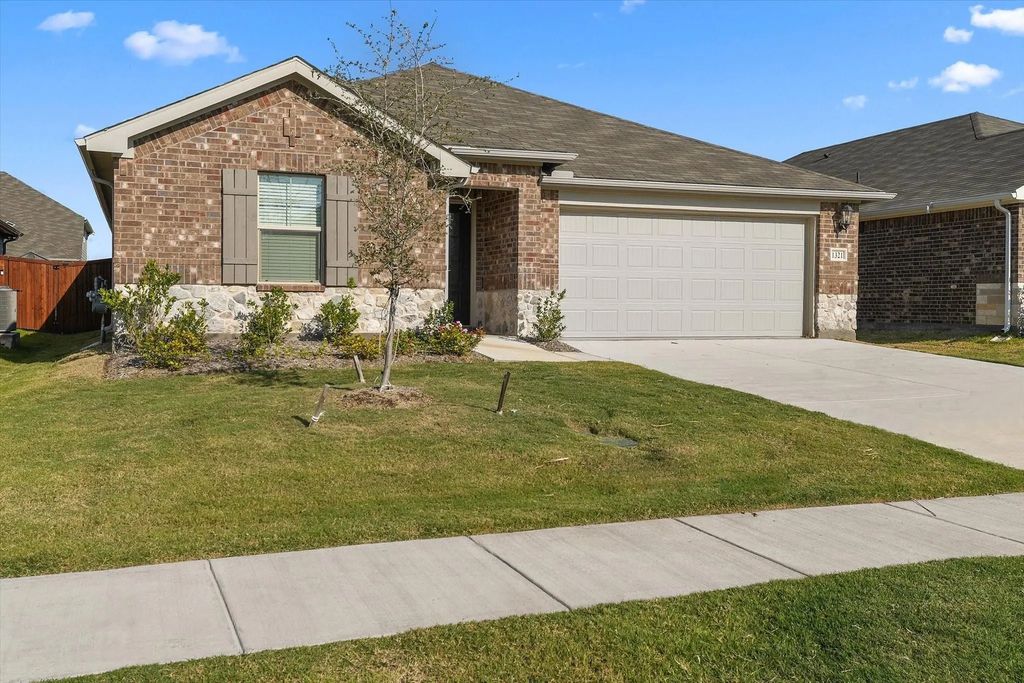1321 Los Olmos Lane, Crandall