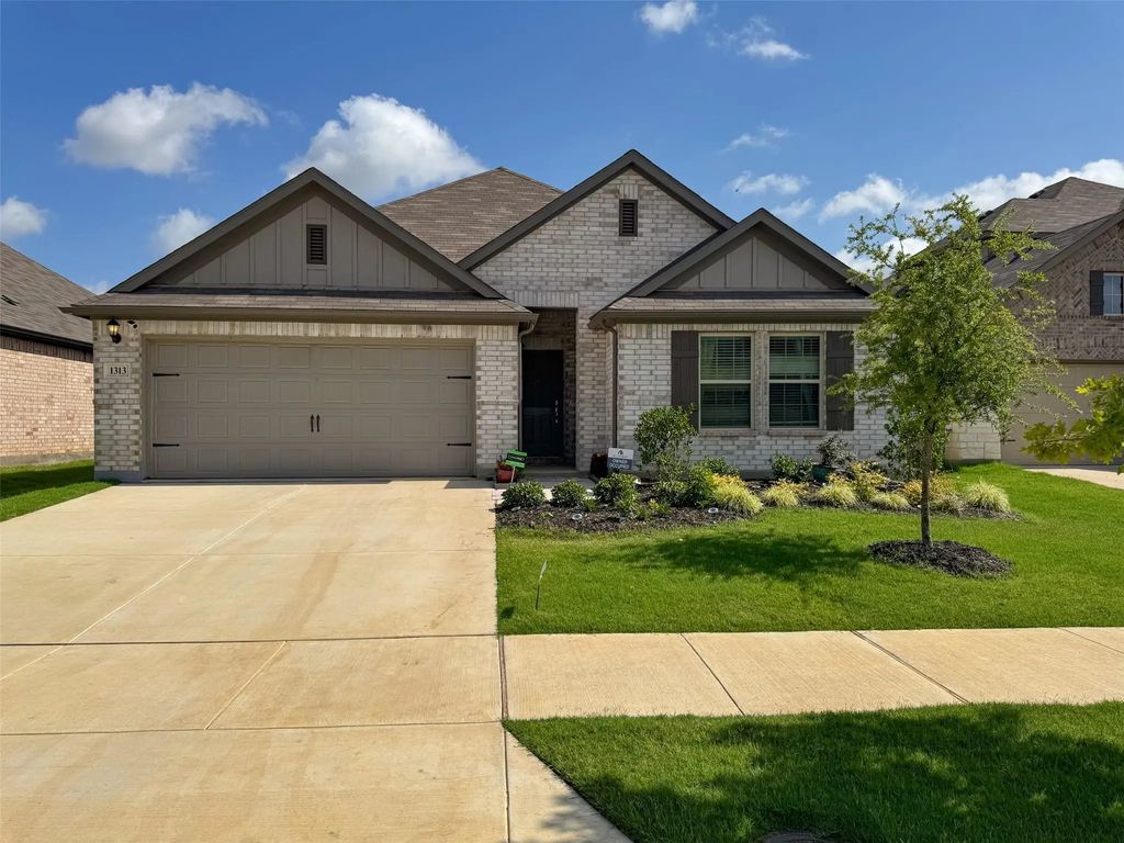 1313 Lorelei Lane, Denton