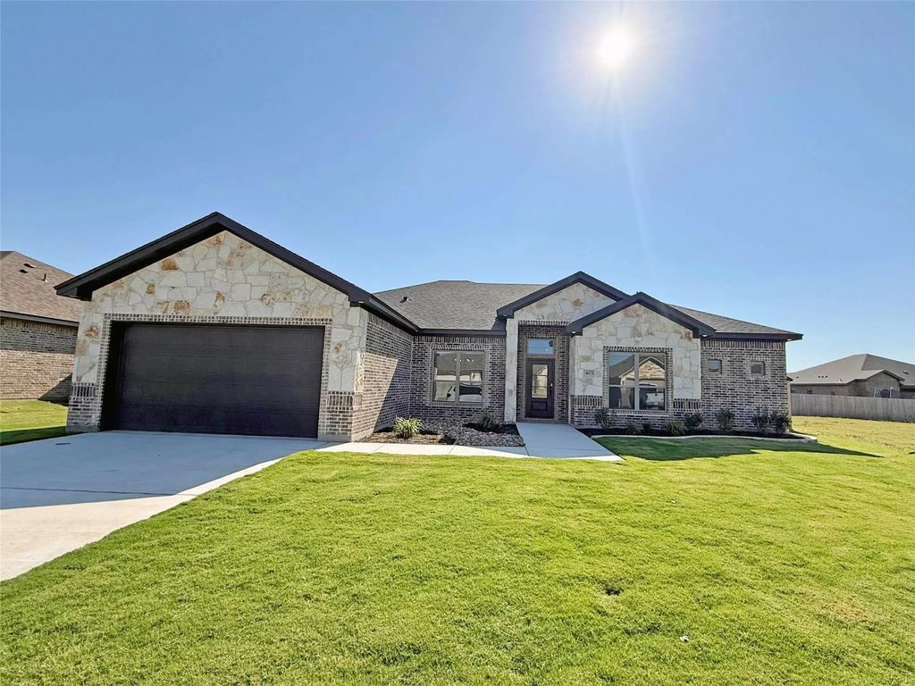 403 Magnolia Drive, Troy