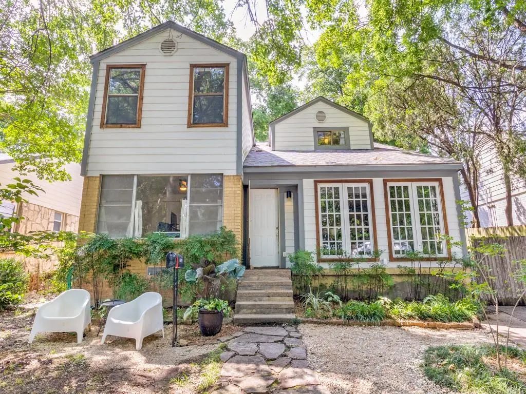 6823 E Grand Avenue, Dallas