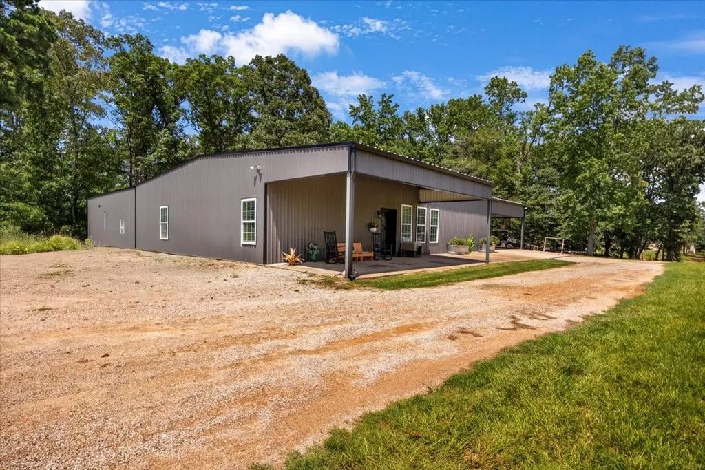 15136 Fm 852, Gilmer