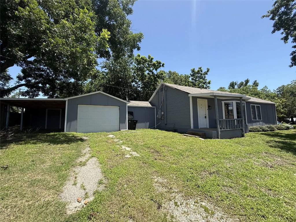 1131 W Shepherd Street, Denison