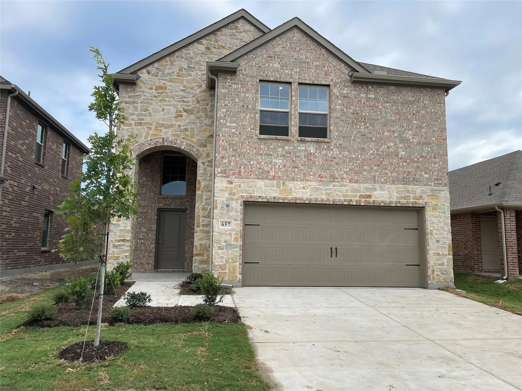 657 Chipper Trails, Lavon