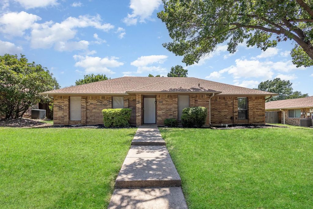 1602 Walker Drive, Carrollton