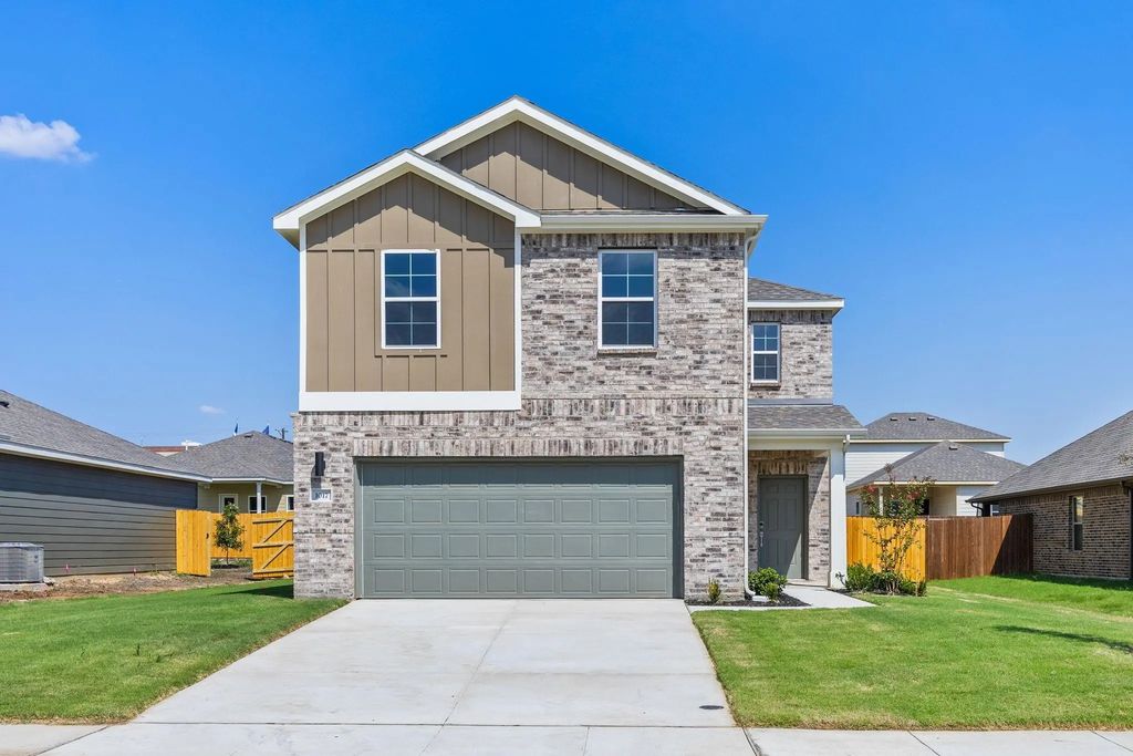 1017 Verde Creek Court, Crowley