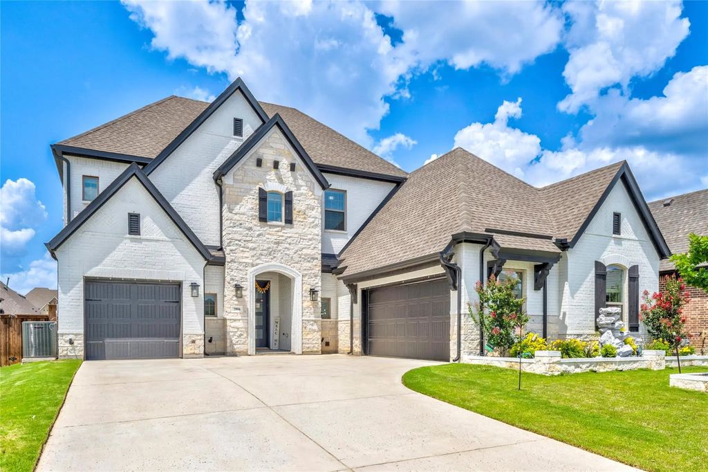 2806 Garrett Drive, Highland Village
