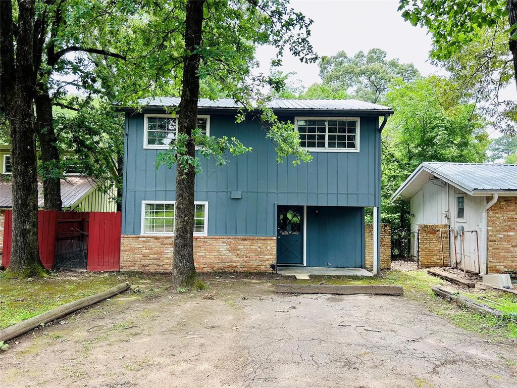 267 Washington, Avinger