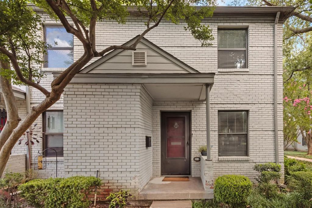 4930 N Hall Street B, Dallas