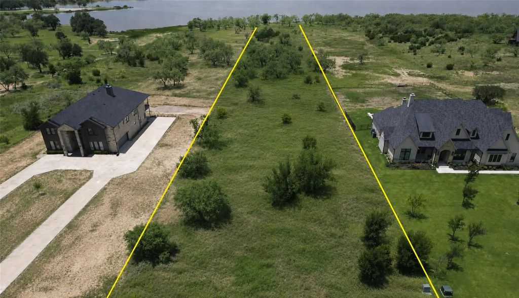 934 Frog Branch, Graford