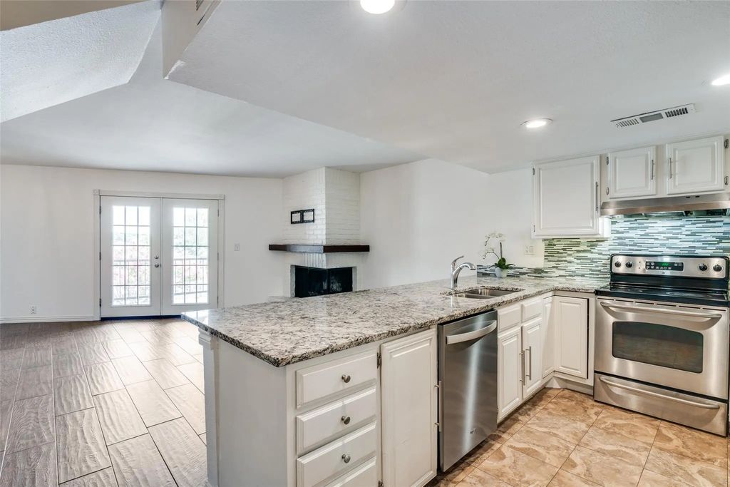 438 Yacht Club Drive F, Rockwall