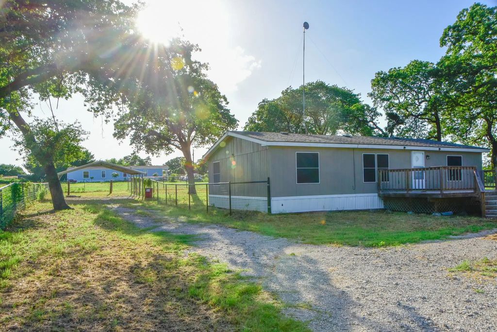289 Belle Place, Springtown