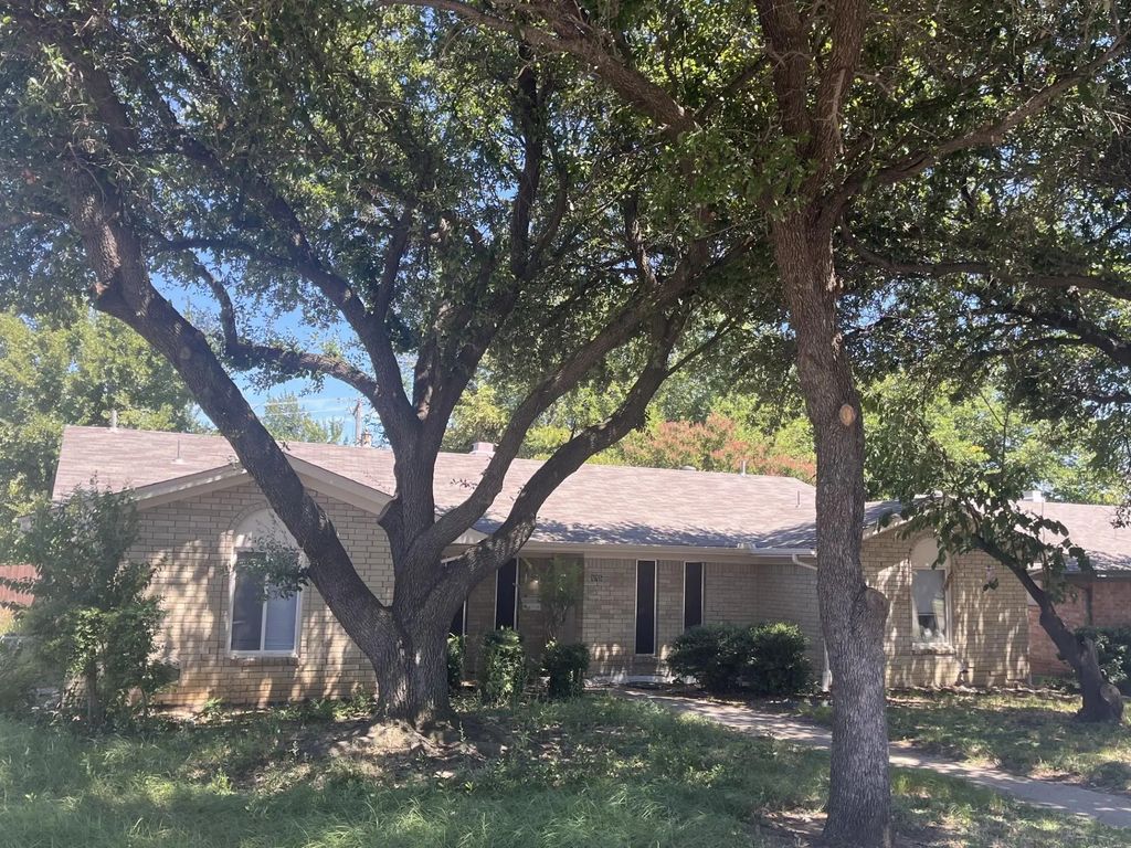 575 Manco Road A, Lewisville