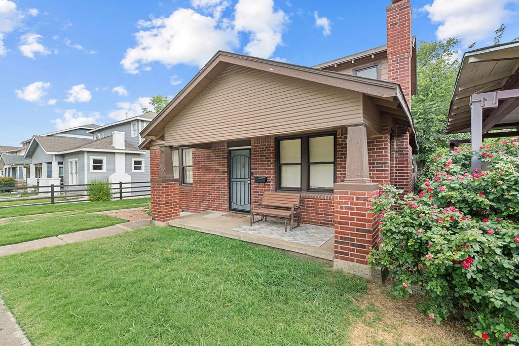 1120 E Terrell Avenue, Fort Worth
