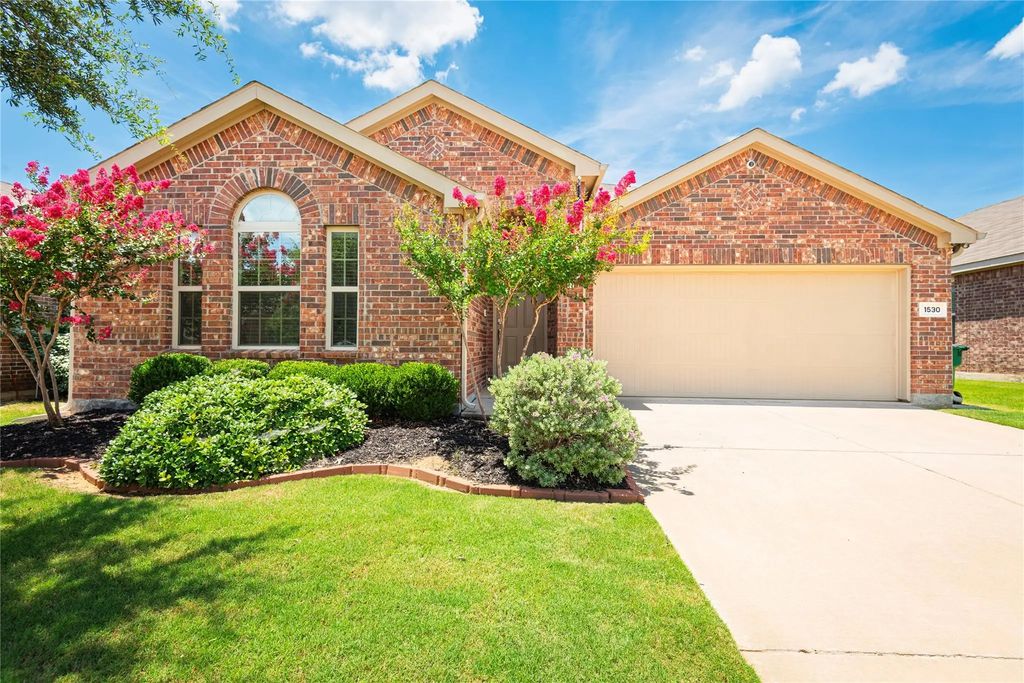 1530 Acmite Avenue, Cross Roads