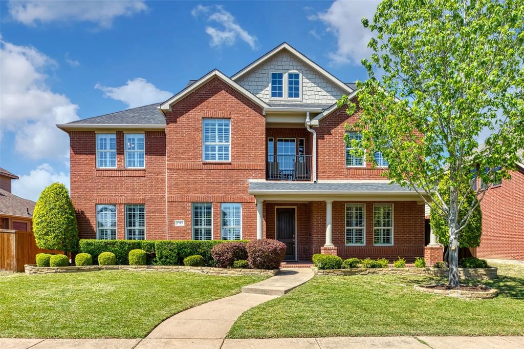 1713 Whispering Glen Drive, Allen