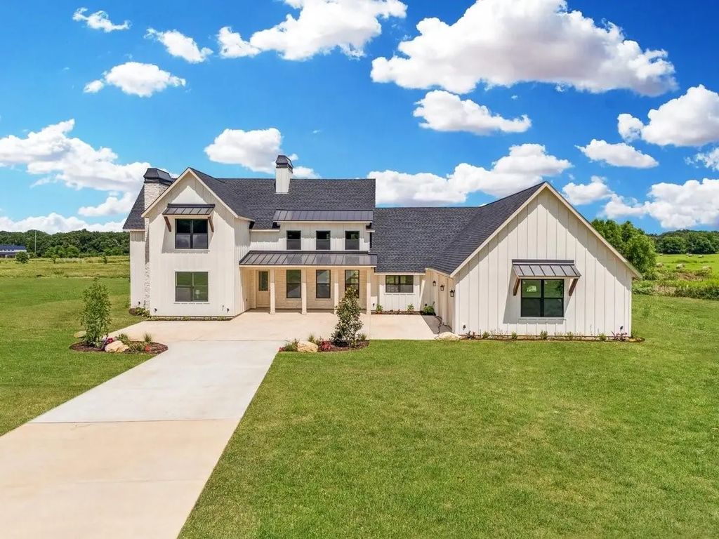 554 Vz County Road 2147, Wills Point