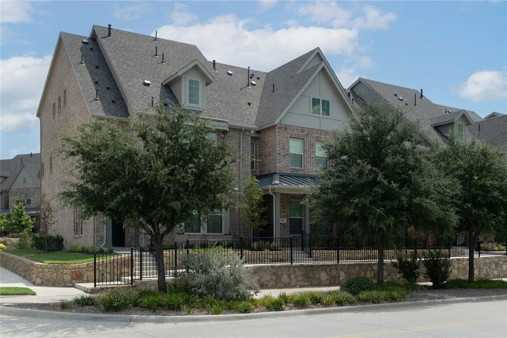 7905 Sunset Boulevard, Rowlett