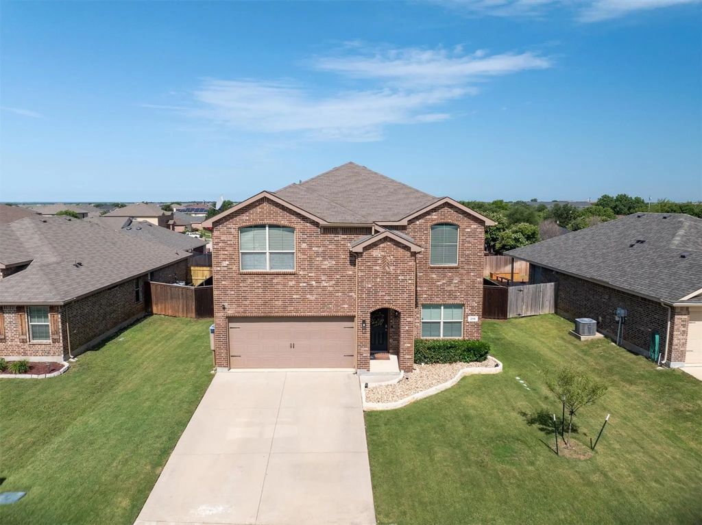 216 Meadowlands Drive, Ponder