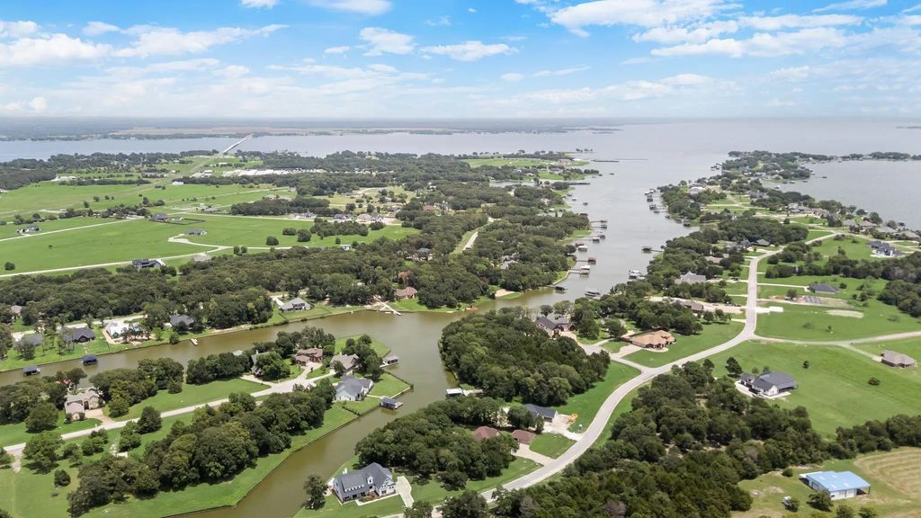 715 Hatteras Drive, Corsicana