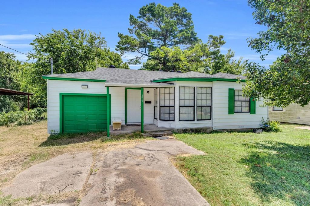 820 Ne 31st Street, Grand Prairie