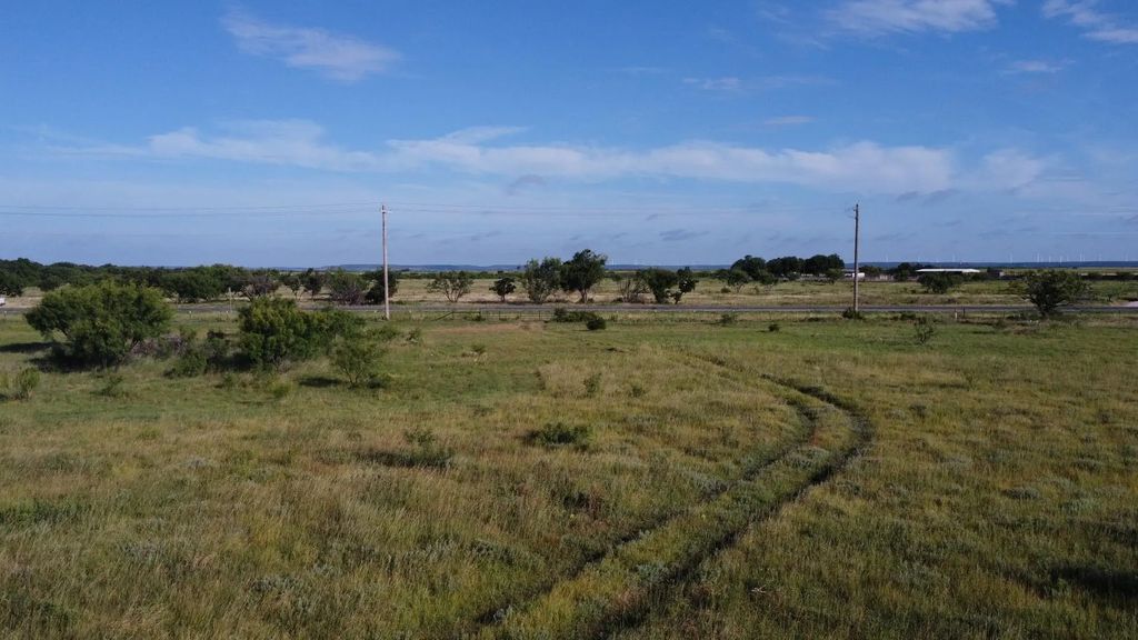 8623 Hwy 83, Ovalo