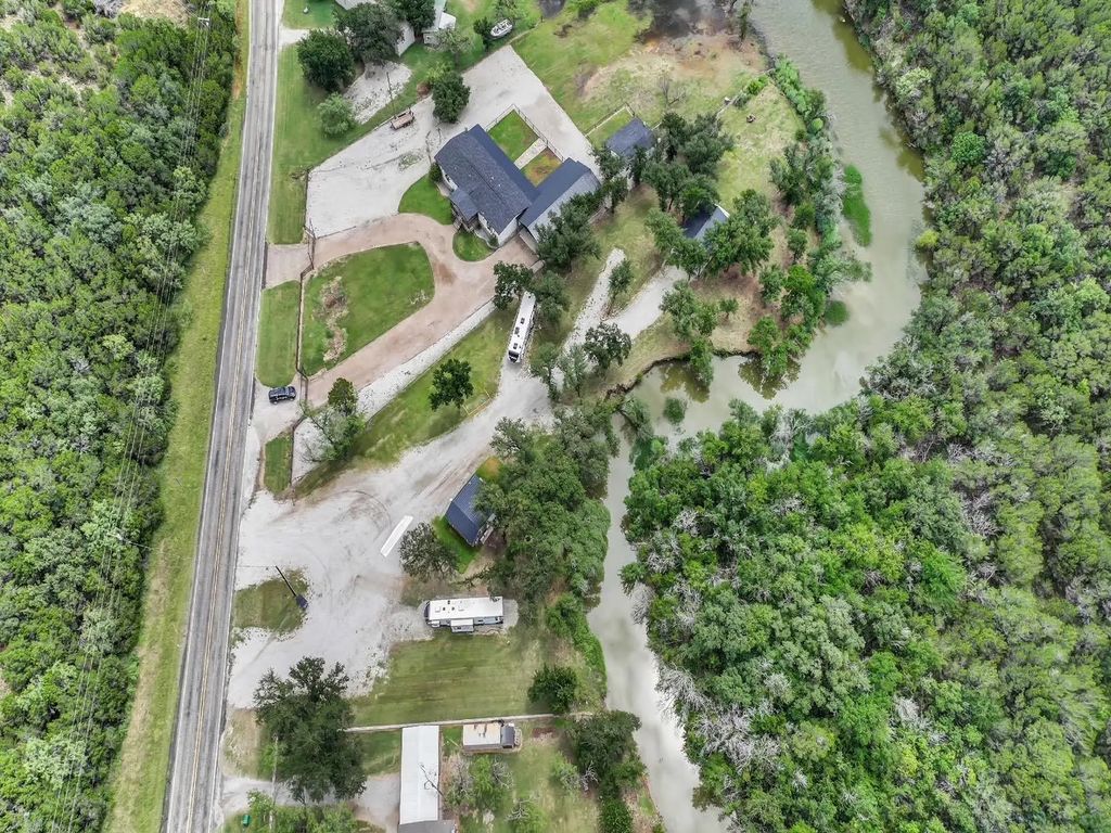 4539 Fm 1148, Possum Kingdom Lake
