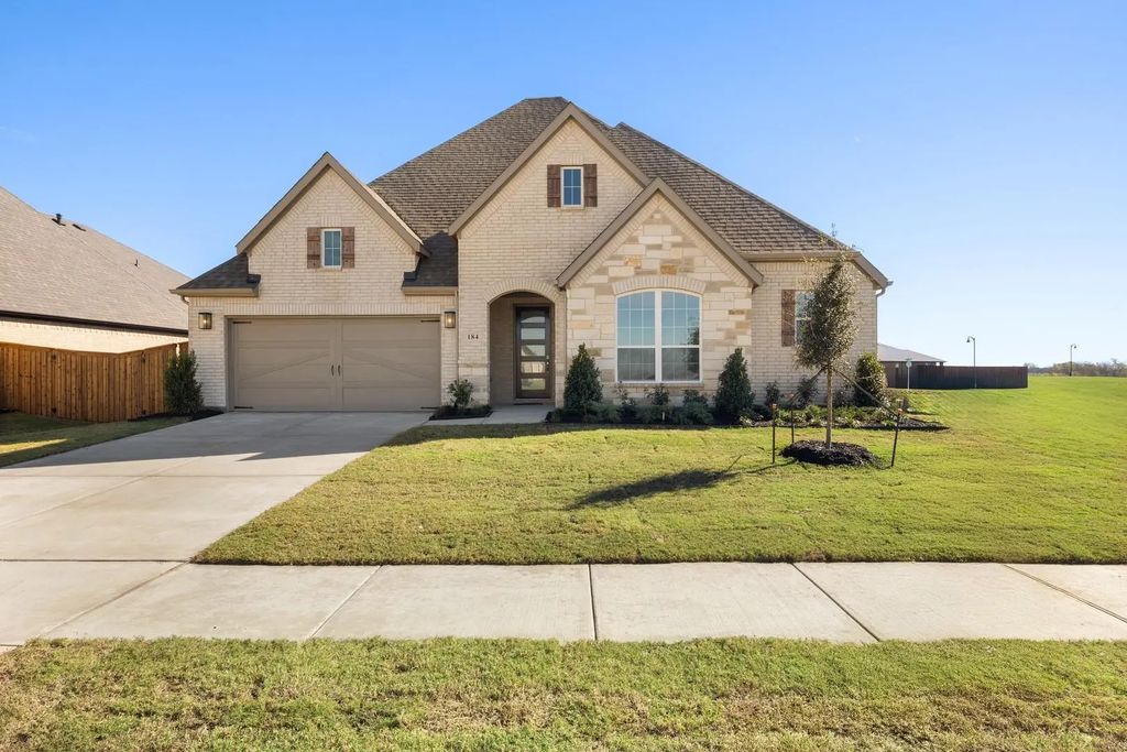 184 Mountain Laurel Drive, Waxahachie